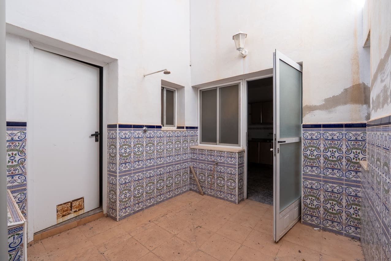 6 soverom Hus til salgs i Macisvenda med svømmebasseng - € 85 000 (Ref: 9221431)