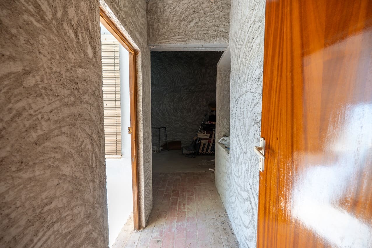 6 soverom Hus til salgs i Macisvenda med svømmebasseng - € 85 000 (Ref: 9221431)