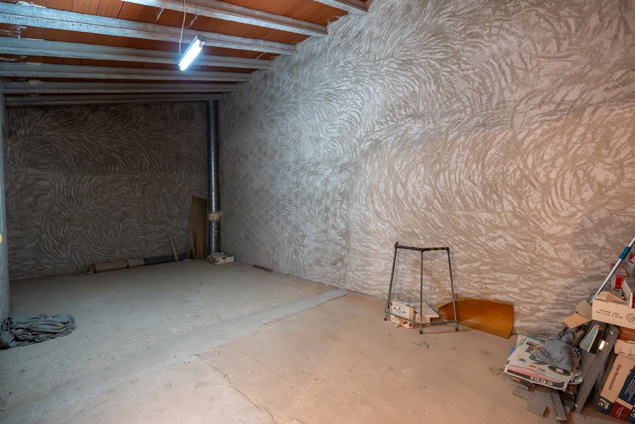 6 soverom Hus til salgs i Macisvenda med svømmebasseng - € 85 000 (Ref: 9221431)