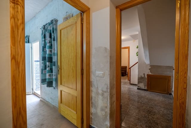 6 bedroom Townhouse for sale in Macisvenda, Abanilla with pool - € 85,000 (Ref: 9221431)