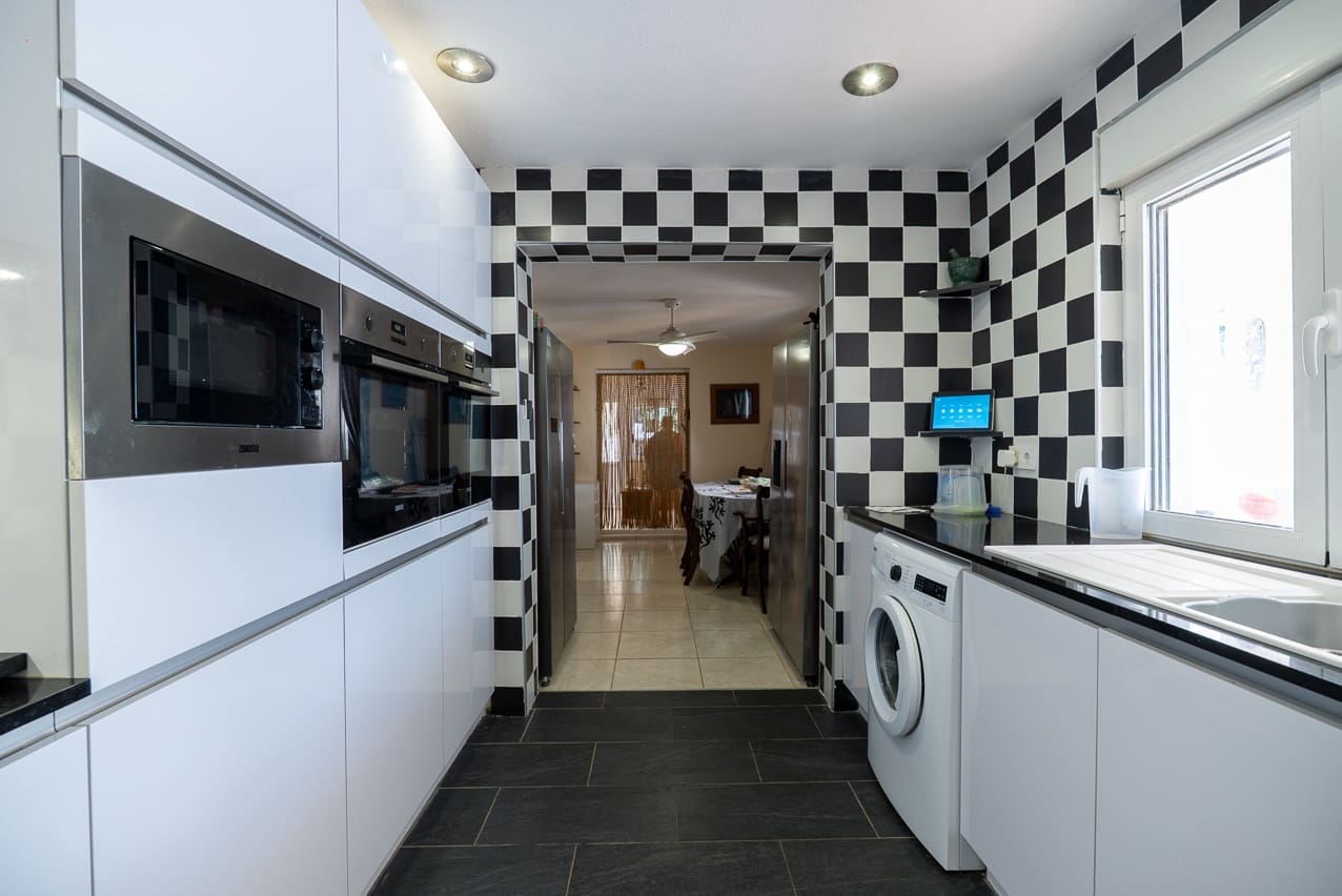 5 soverom Villa til salgs i Las Virtudes med svømmebasseng - € 365 000 (Ref: 9242453)