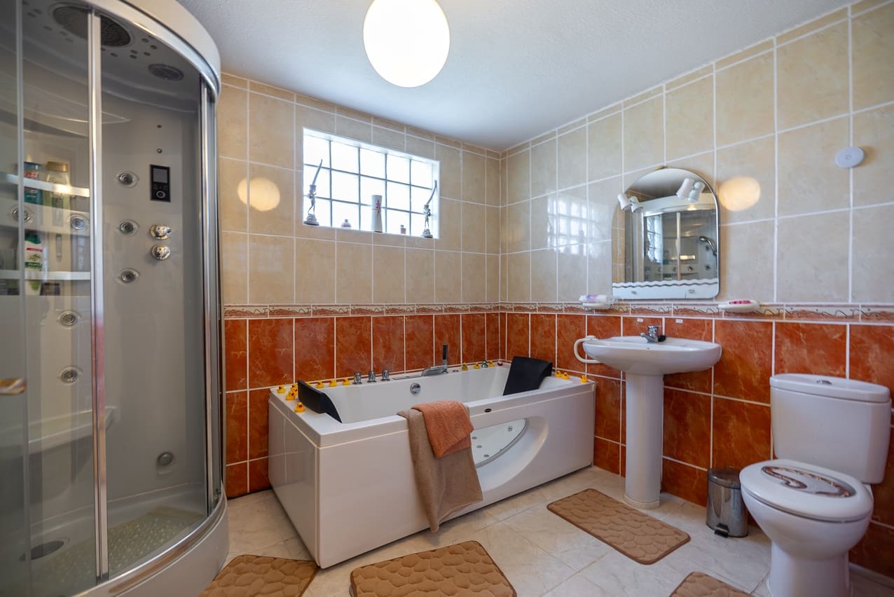 5 soverom Villa til salgs i Las Virtudes med svømmebasseng - € 365 000 (Ref: 9242453)