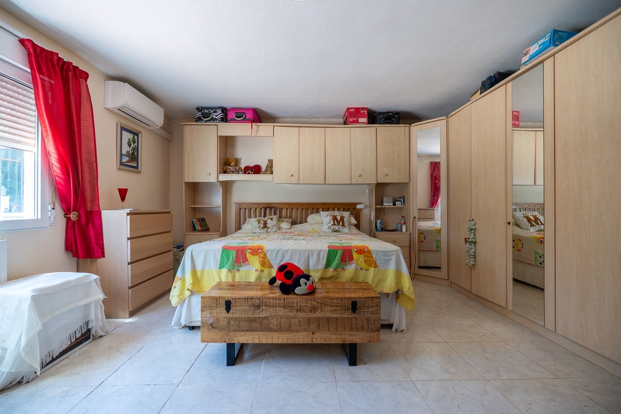 5 soverom Villa til salgs i Las Virtudes med svømmebasseng - € 365 000 (Ref: 9242453)