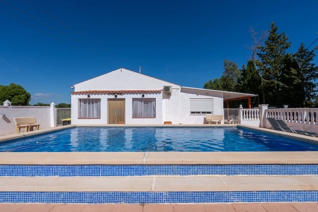 5 bedroom Villa for sale in Las Virtudes, Villena with pool - € 365,000 (Ref: 9242453)