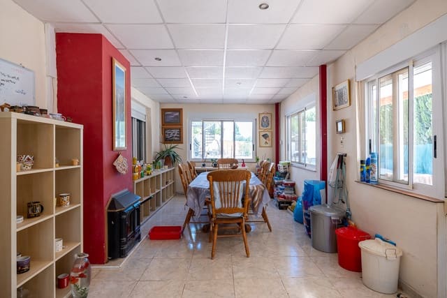 5 bedroom Villa for sale in Las Virtudes, Villena with pool - € 365,000 (Ref: 9242453)