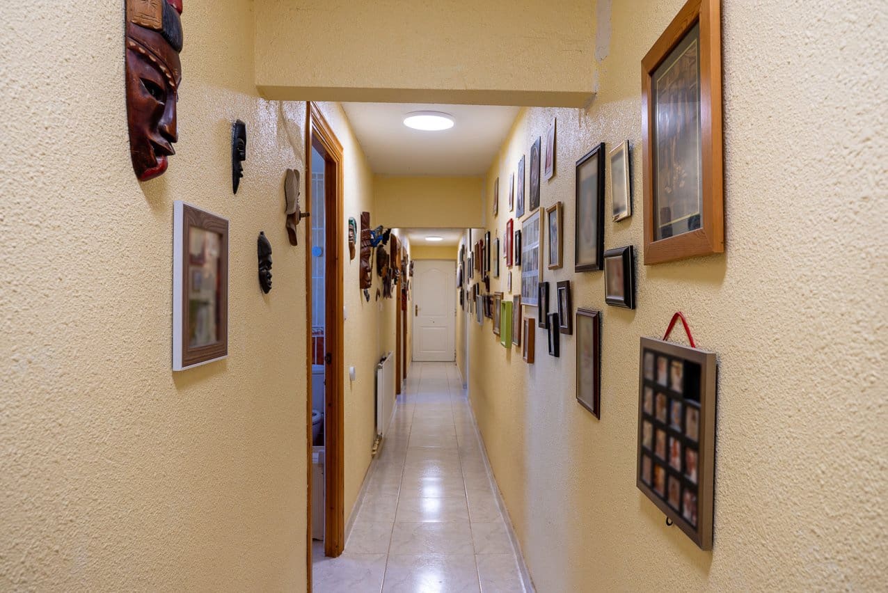 5 bedroom Villa for sale in Las Virtudes with pool - € 325,000 (Ref: 9242453)