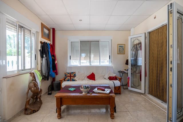 5 bedroom Villa for sale in Las Virtudes, Villena with pool - € 325,000 (Ref: 9242453)