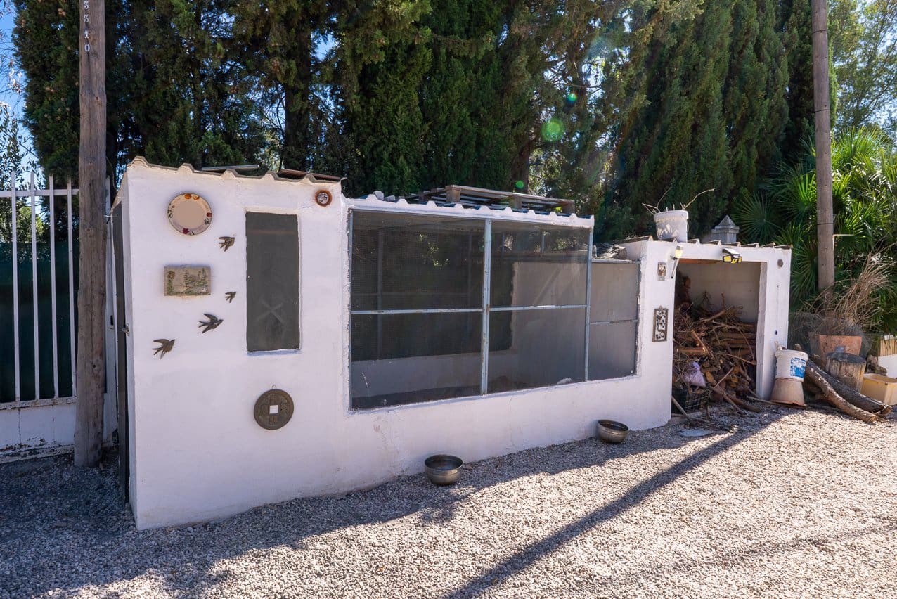 5 bedroom Villa for sale in Las Virtudes with pool - € 325,000 (Ref: 9242453)