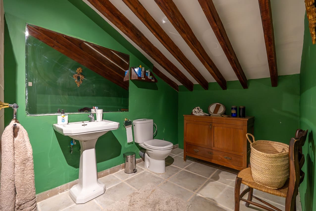 7 soverom Villa til salgs i La Alberquilla med svømmebasseng - € 425 000 (Ref: 9271487)