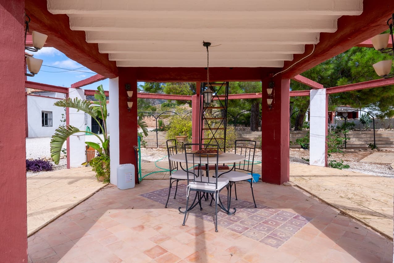 7 soverom Villa til salgs i La Alberquilla med svømmebasseng - € 425 000 (Ref: 9271487)