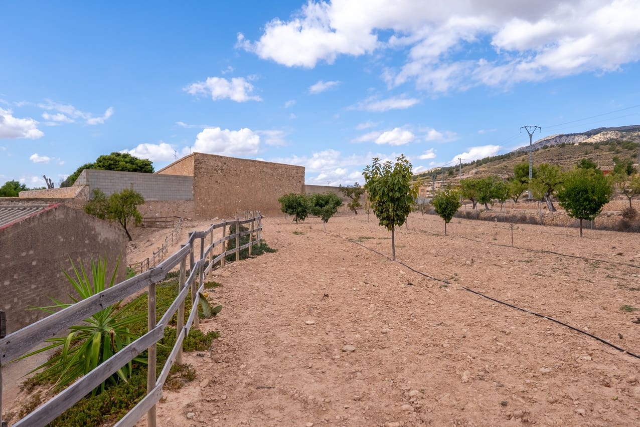 7 soverom Villa til salgs i La Alberquilla med svømmebasseng - € 425 000 (Ref: 9271487)