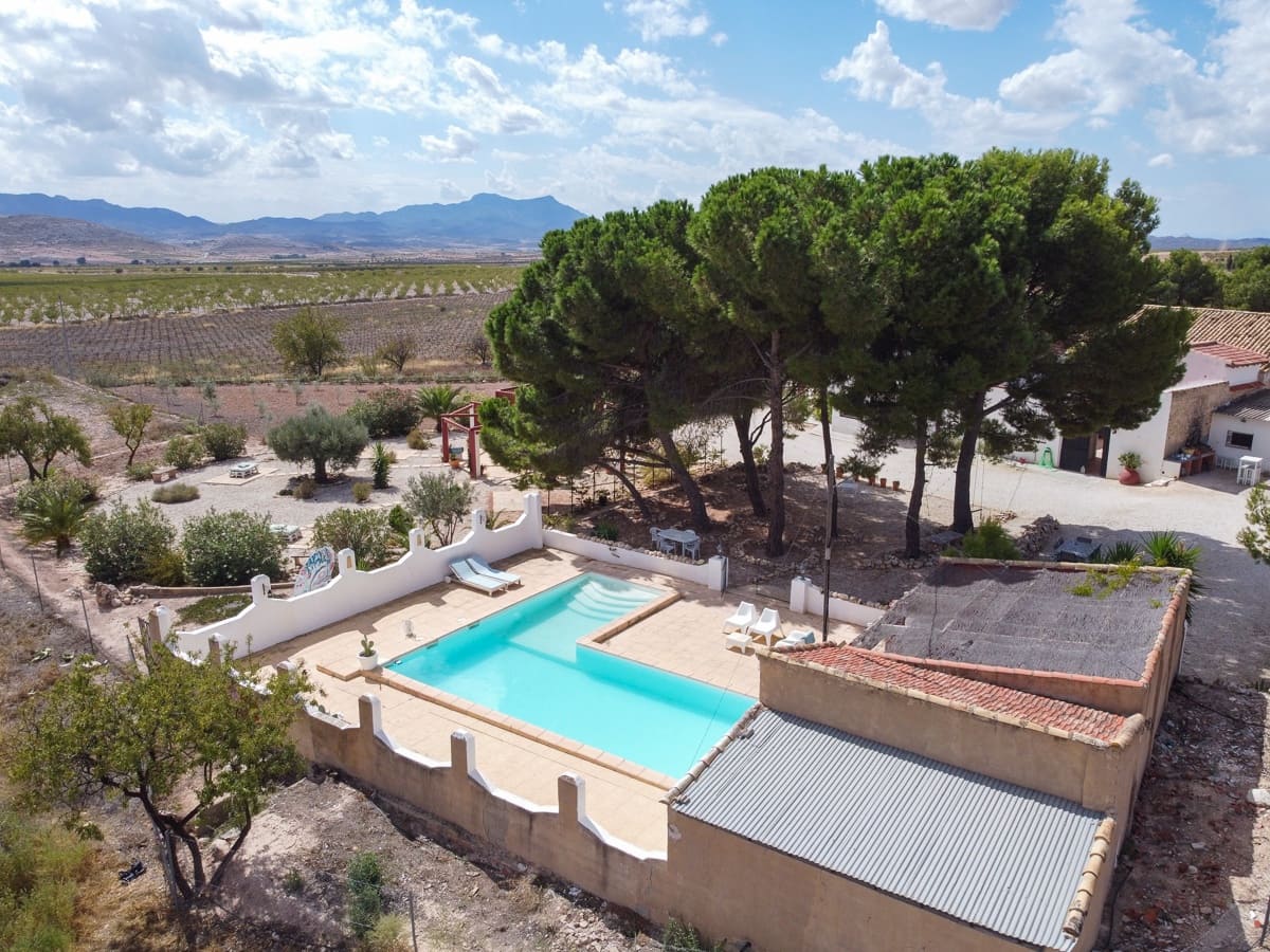 7 soverom Villa til salgs i La Alberquilla med svømmebasseng - € 425 000 (Ref: 9271487)