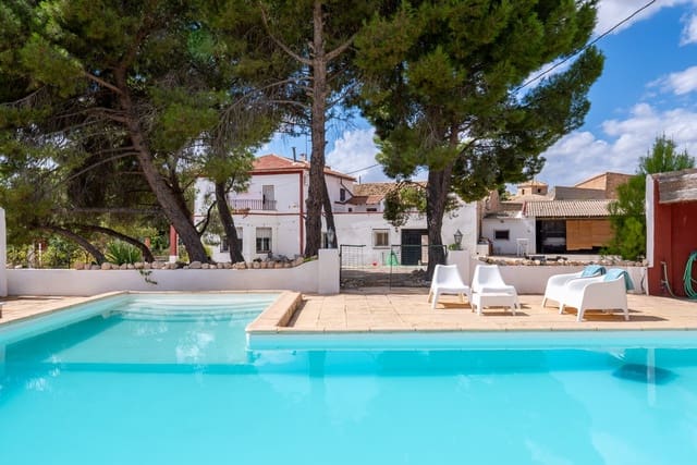 7 soveværelse Villa til salg i La Alberquilla, Jumilla med swimmingpool - € 399.950 (Ref: 9271487)