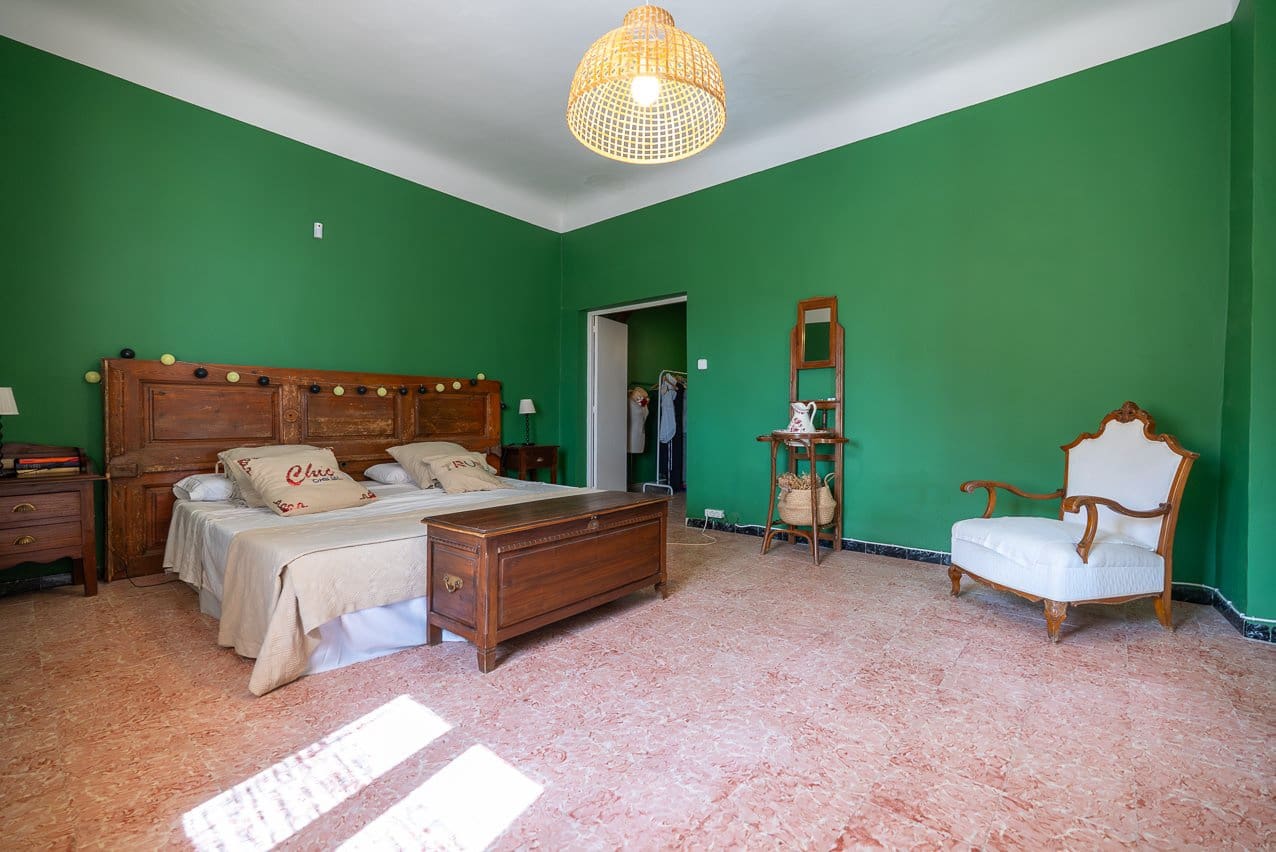 Chalet de 7 habitaciones en La Alberquilla en venta con piscina - 399.950 € (Ref: 9271487)