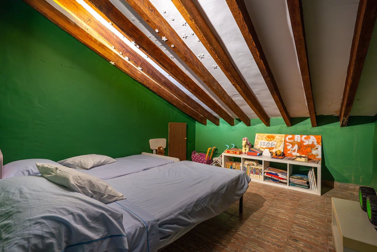 Chalet de 7 habitaciones en La Alberquilla en venta con piscina - 399.950 € (Ref: 9271487)