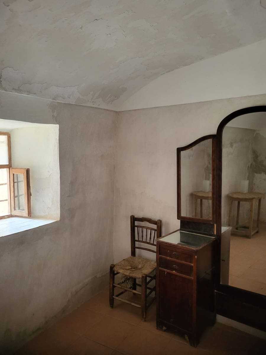 4 soveværelse Hulehus til salg i Algayat med swimmingpool - € 149.950 (Ref: 9312066)