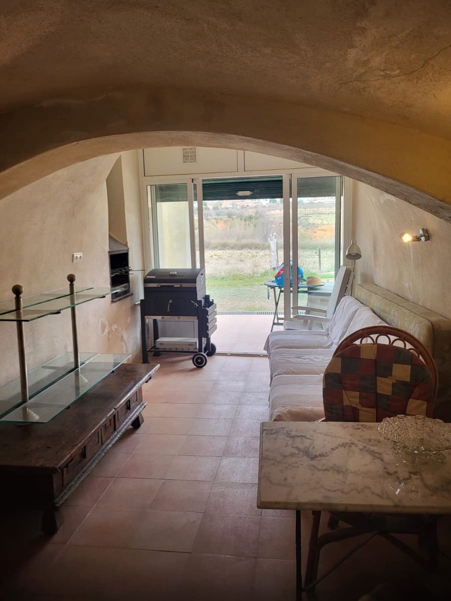 4 bedroom Cave House for sale in Algayat with pool - € 149,950 (Ref: 9312066)