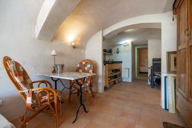 4 soveværelse Hulehus til salg i Algayat, La Romana med swimmingpool - € 149.950 (Ref: 9312066)