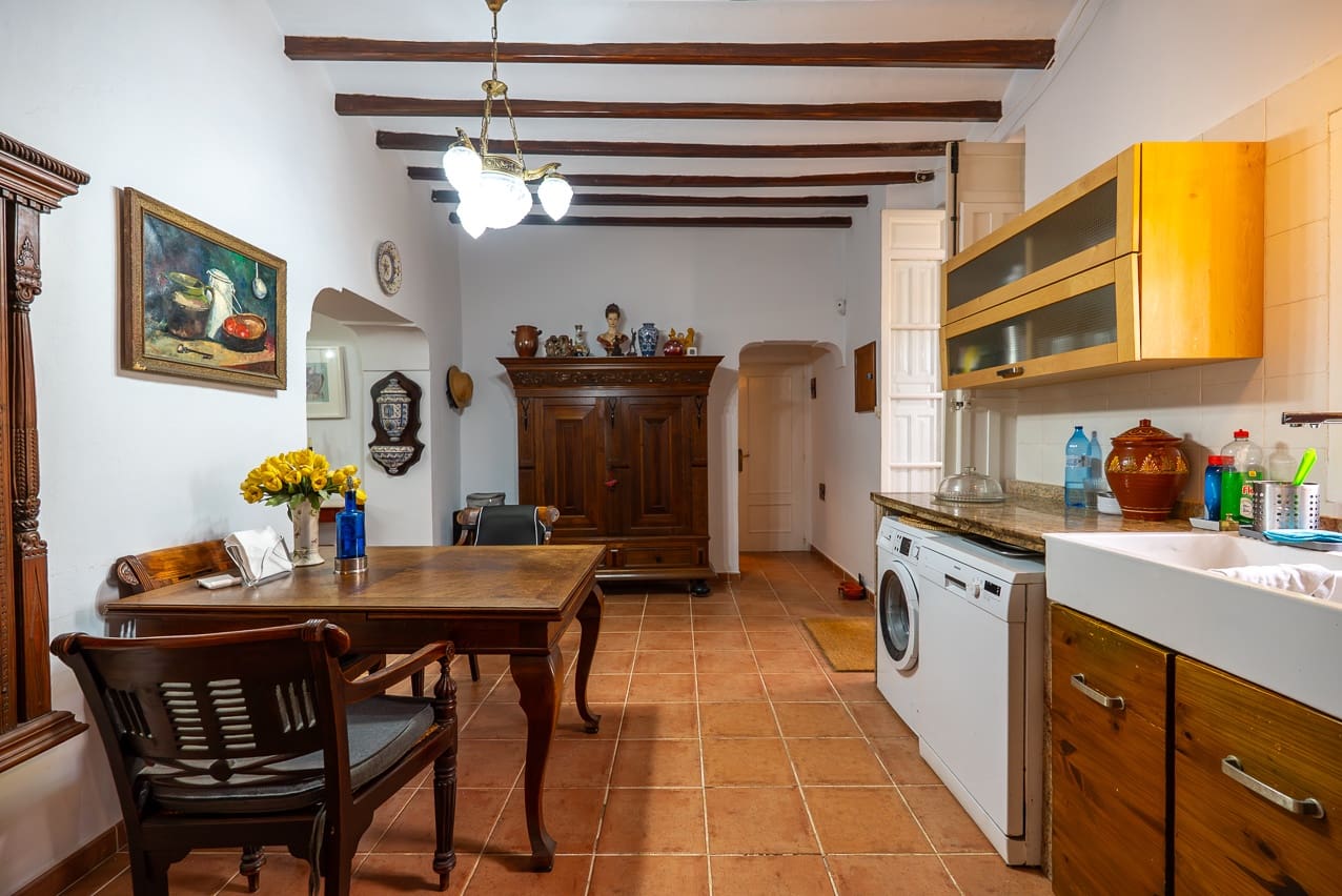 5 sovrum Finca/Hus på landet till salu i La Romana med pool - 270 000 € (Ref: 9312067)