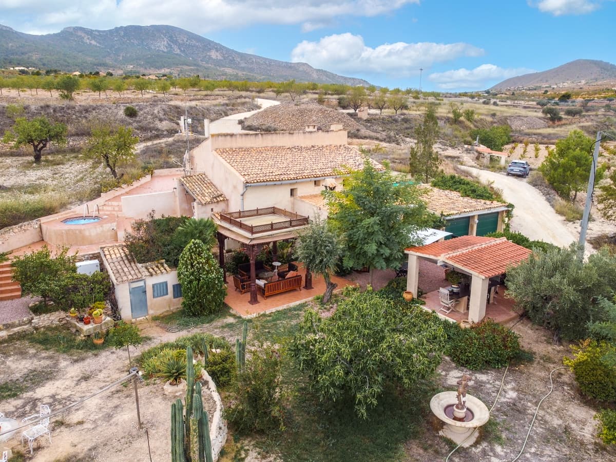 5 sovrum Finca/Hus på landet till salu i La Romana med pool - 270 000 € (Ref: 9312067)