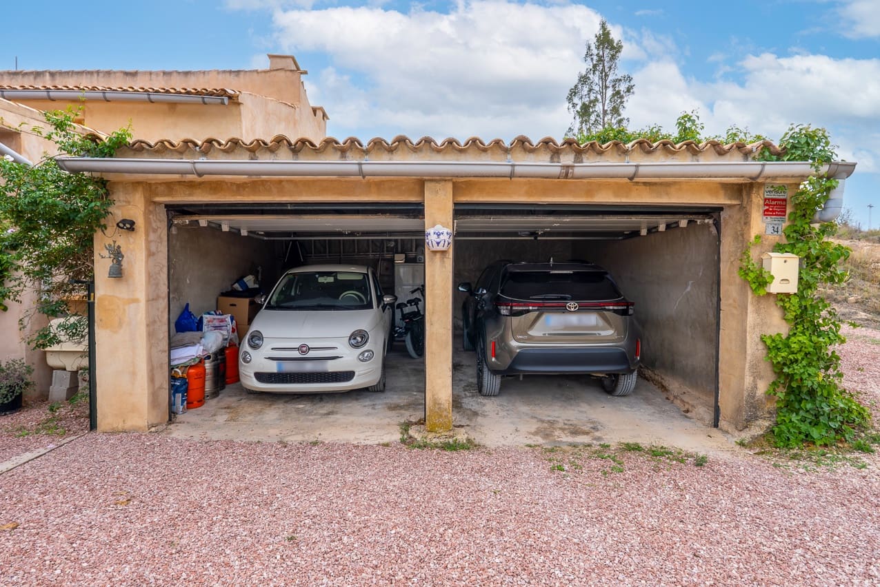 5 sovrum Finca/Hus på landet till salu i La Romana med pool - 270 000 € (Ref: 9312067)