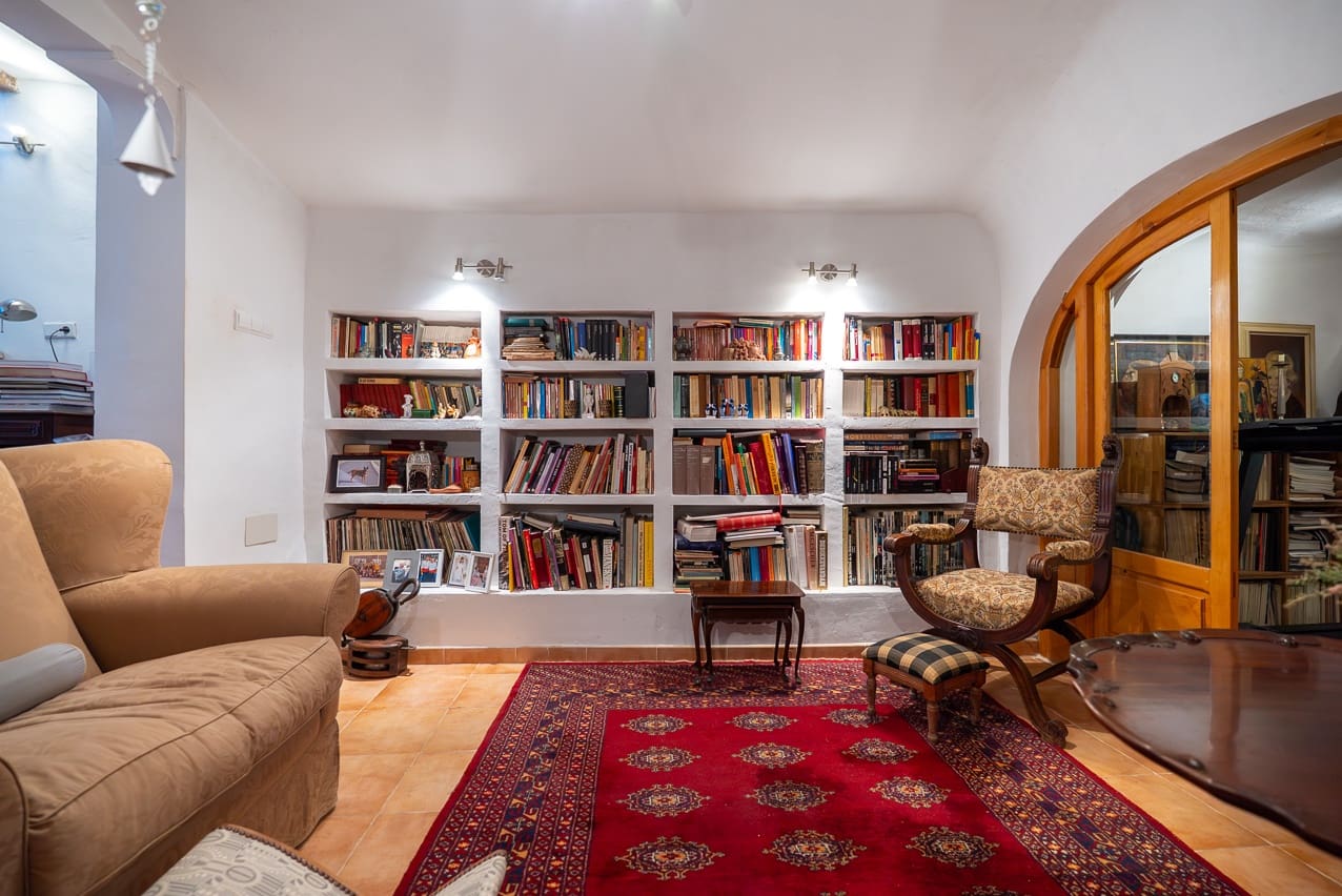 5 sovrum Finca/Hus på landet till salu i La Romana med pool - 270 000 € (Ref: 9312067)