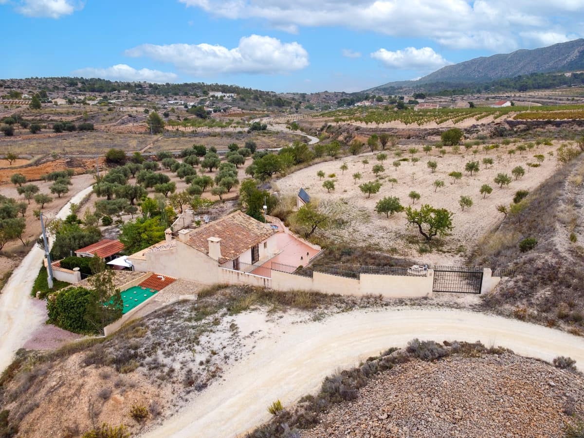 5 sovrum Finca/Hus på landet till salu i La Romana med pool - 270 000 € (Ref: 9312067)