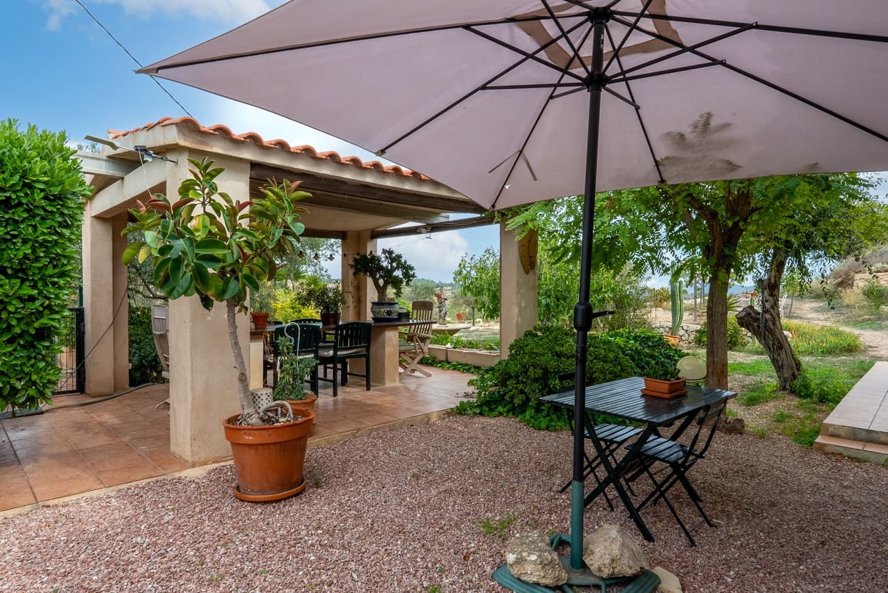 5 sovrum Finca/Hus på landet till salu i La Romana med pool - 270 000 € (Ref: 9312067)