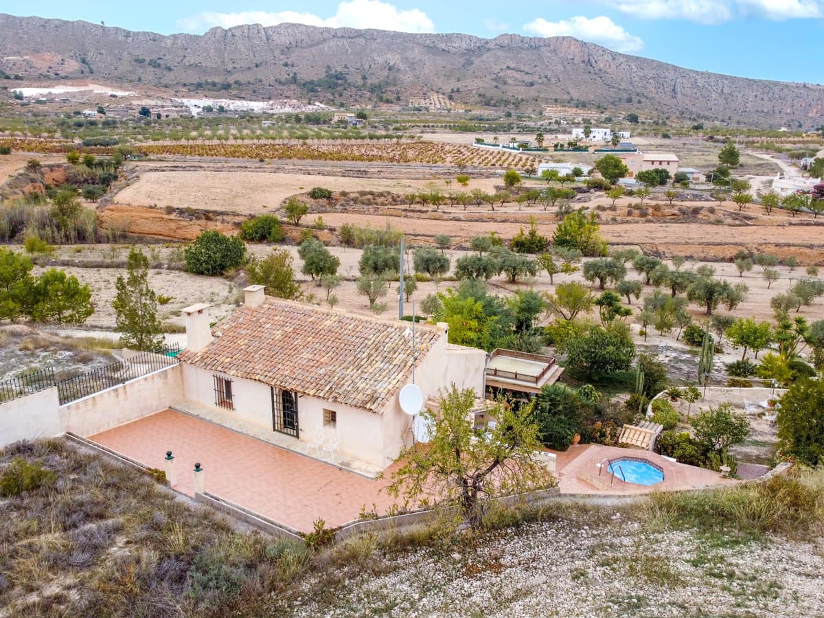 5 sovrum Finca/Hus på landet till salu i La Romana med pool - 270 000 € (Ref: 9312067)