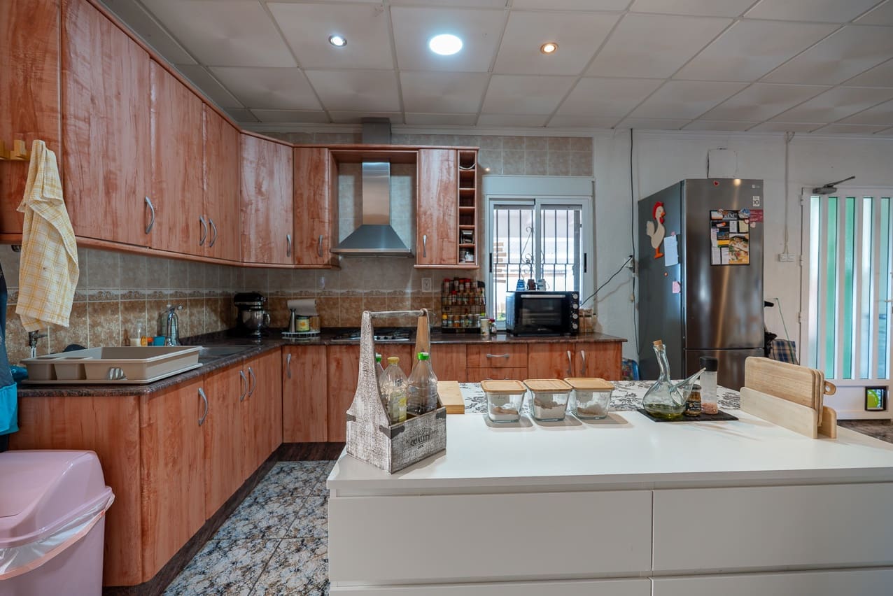 5 slaapkamer Finca/Landhuis te koop in Macisvenda met zwembad - € 285.000 (Ref: 9312068)