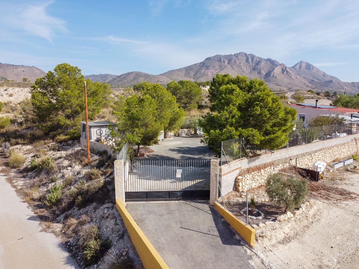 5 slaapkamer Finca/Landhuis te koop in Macisvenda met zwembad - € 285.000 (Ref: 9312068)