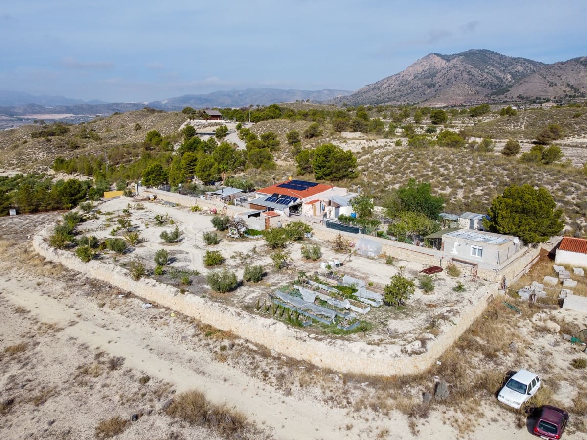 5 slaapkamer Finca/Landhuis te koop in Macisvenda met zwembad - € 285.000 (Ref: 9312068)