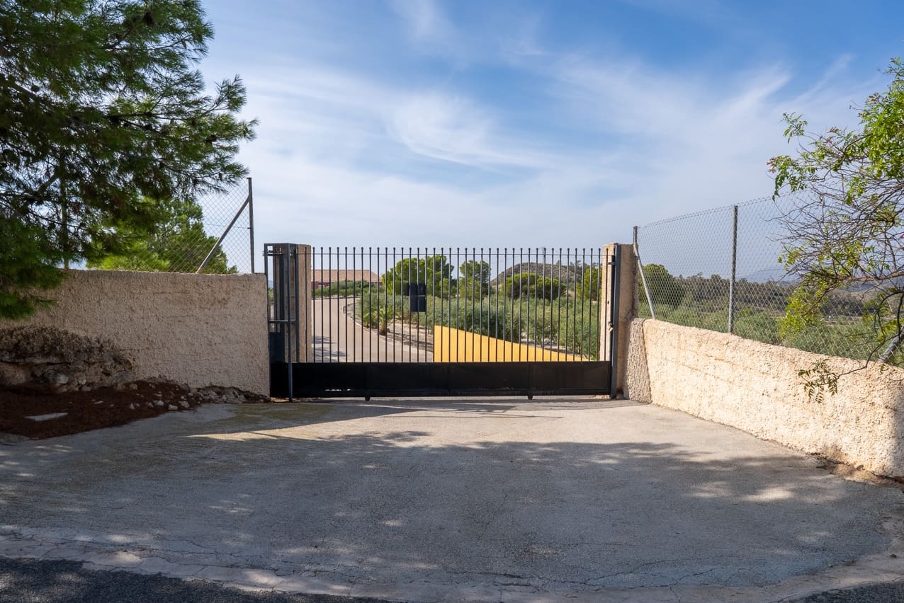 5 slaapkamer Finca/Landhuis te koop in Macisvenda met zwembad - € 285.000 (Ref: 9312068)