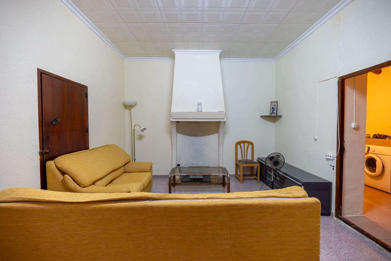 3 soverom Hus til salgs i Pinoso med svømmebasseng - € 110 000 (Ref: 9319966)