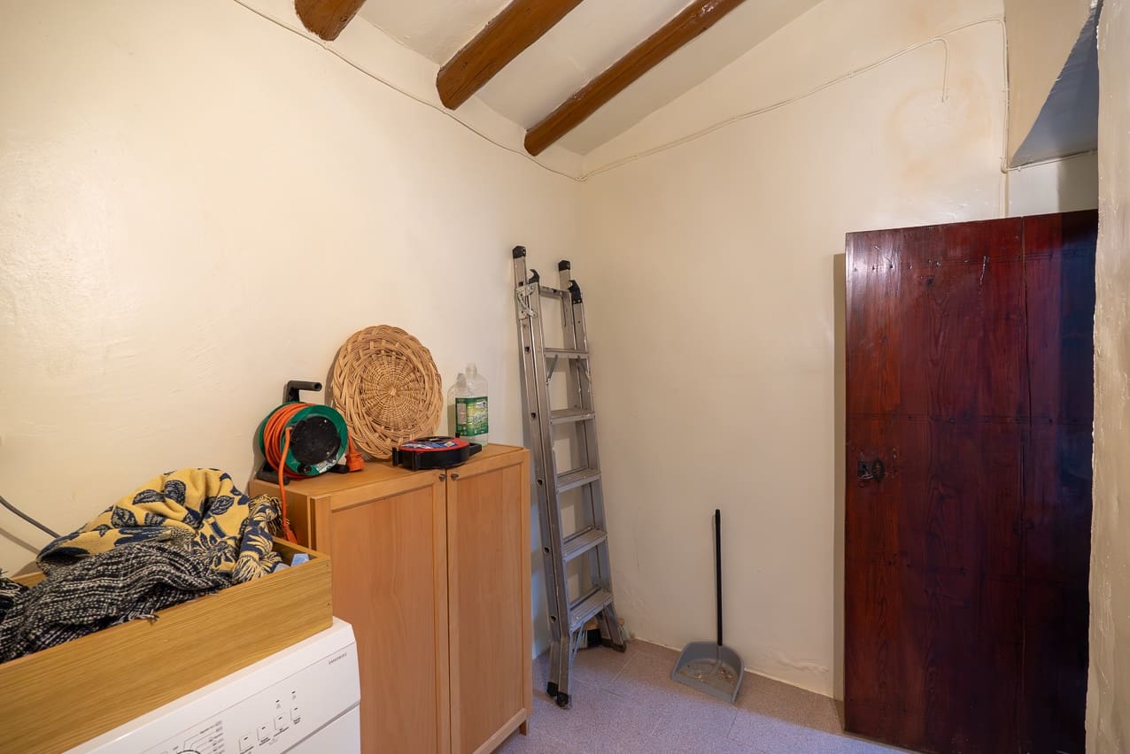 3 soverom Hus til salgs i Pinoso med svømmebasseng - € 110 000 (Ref: 9319966)