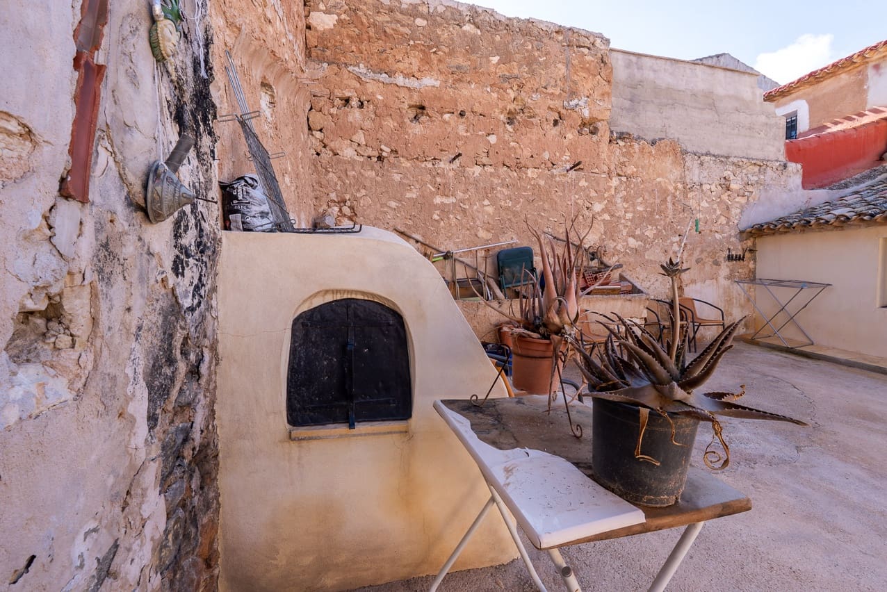 3 soverom Hus til salgs i Pinoso med svømmebasseng - € 110 000 (Ref: 9319966)