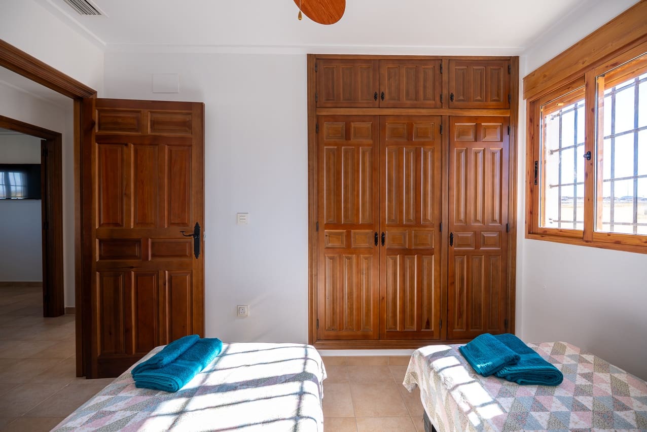 3 quarto Moradia para venda em Jumilla com piscina - 225 000 € (Ref: 9370351)