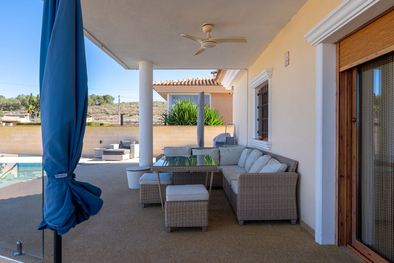 3 quarto Moradia para venda em Jumilla com piscina - 225 000 € (Ref: 9370351)