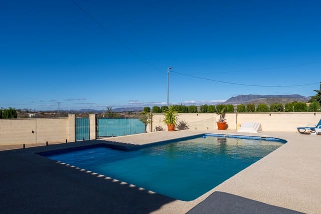 3 quarto Moradia para venda em Jumilla com piscina - 225 000 € (Ref: 9370351)