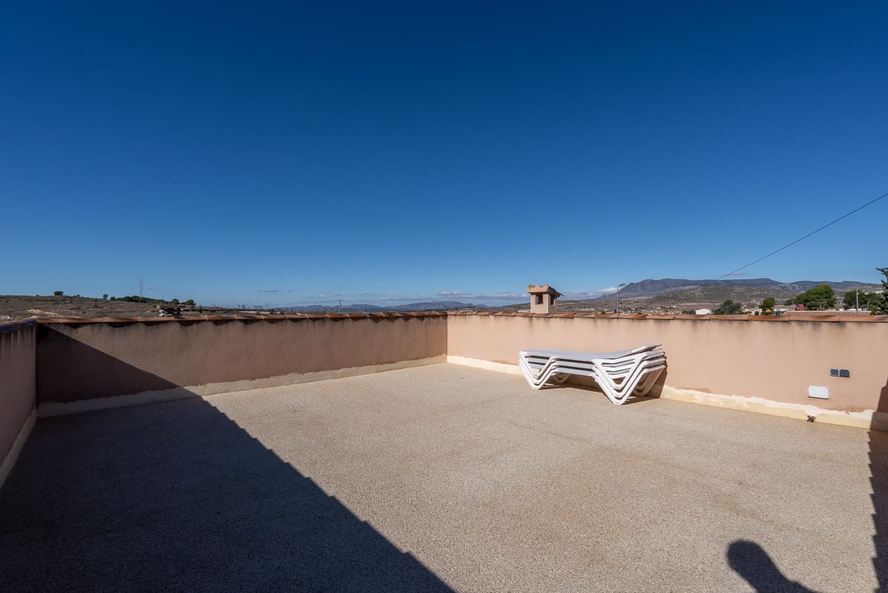 3 quarto Moradia para venda em Jumilla com piscina - 225 000 € (Ref: 9370351)