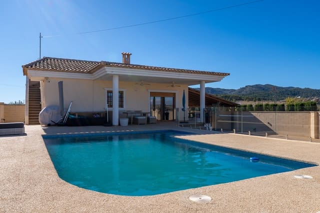 3 quarto Moradia para venda em Jumilla com piscina - 225 000 € (Ref: 9370351)