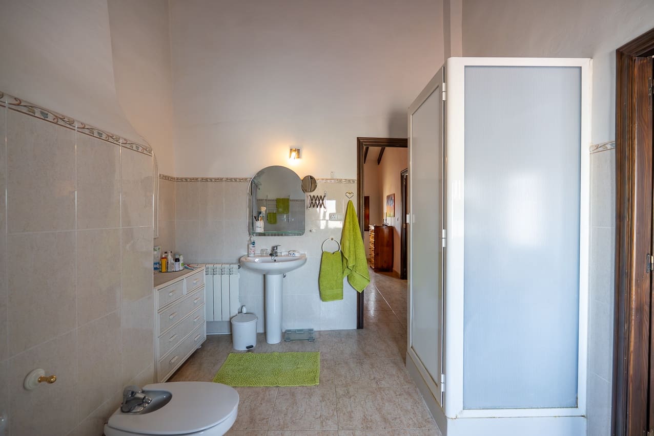 4 soverom Hus til salgs i Pinoso med svømmebasseng - € 275 000 (Ref: 9372342)