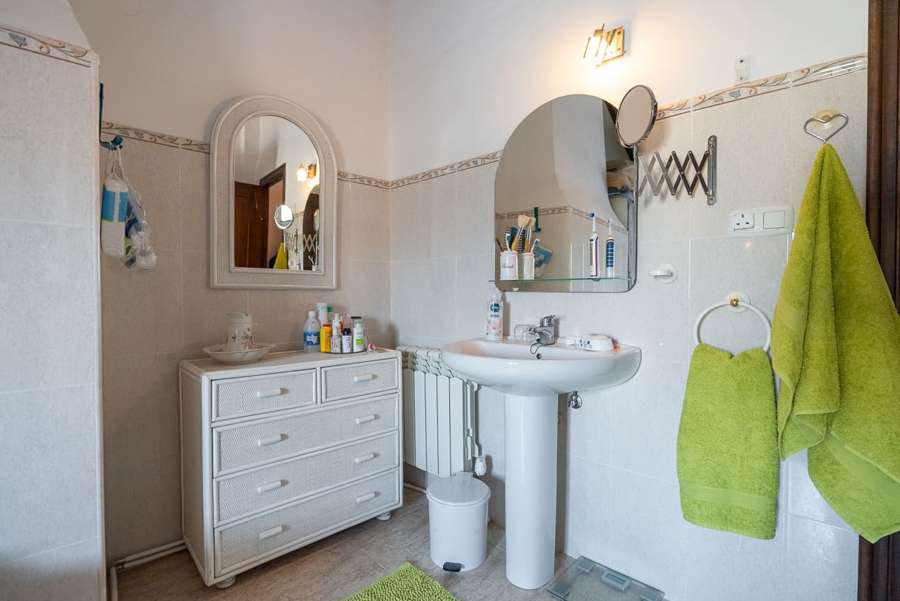 4 soverom Hus til salgs i Pinoso med svømmebasseng - € 275 000 (Ref: 9372342)