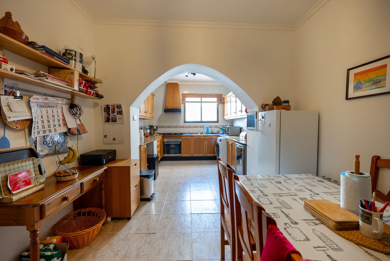 4 soverom Hus til salgs i Pinoso med svømmebasseng - € 275 000 (Ref: 9372342)