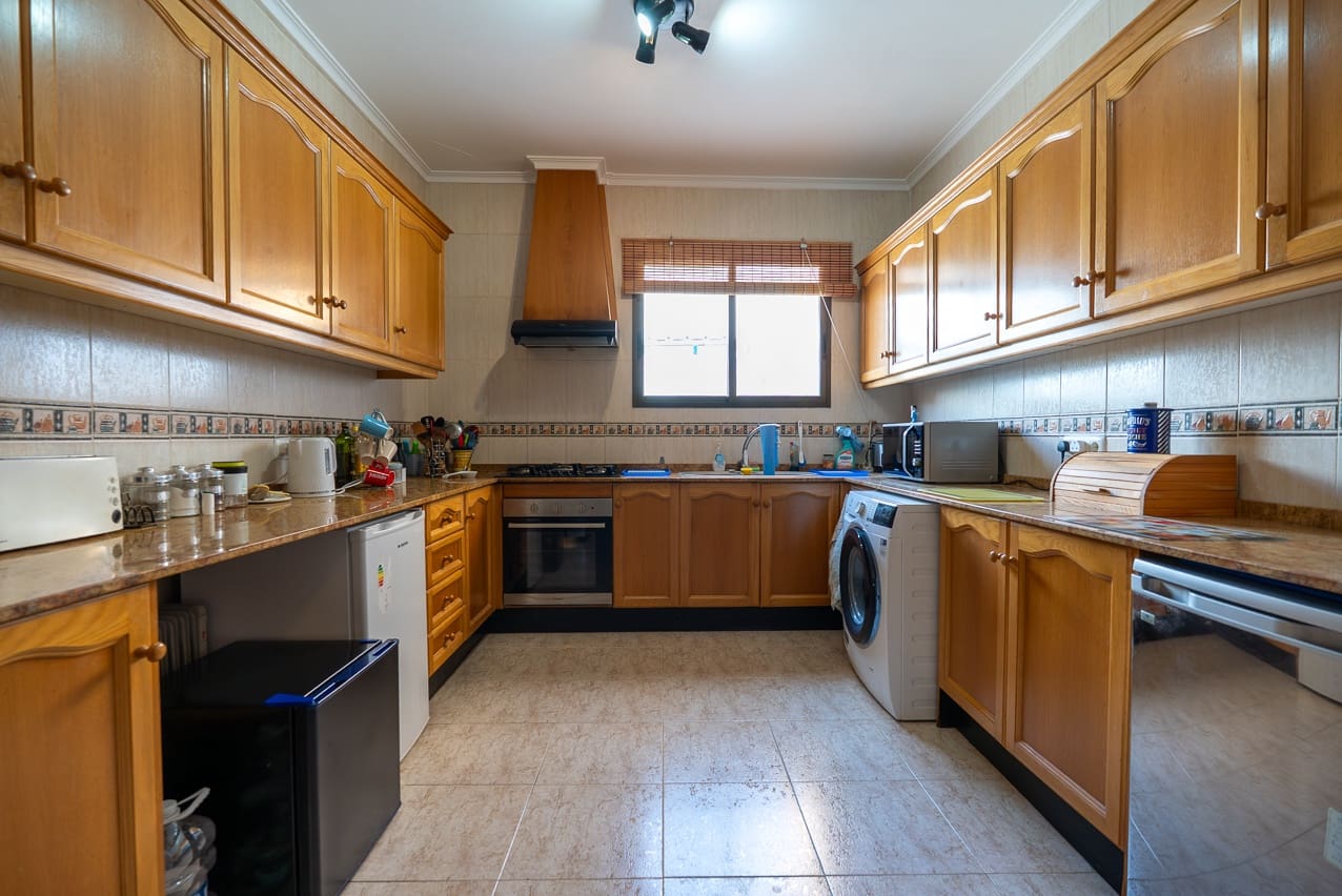 4 soverom Hus til salgs i Pinoso med svømmebasseng - € 275 000 (Ref: 9372342)