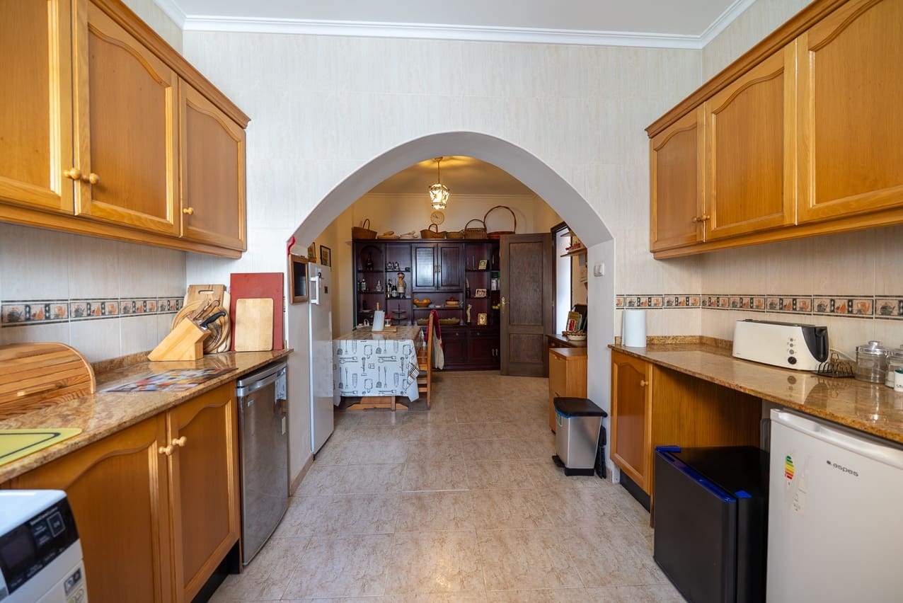 4 soverom Hus til salgs i Pinoso med svømmebasseng - € 275 000 (Ref: 9372342)