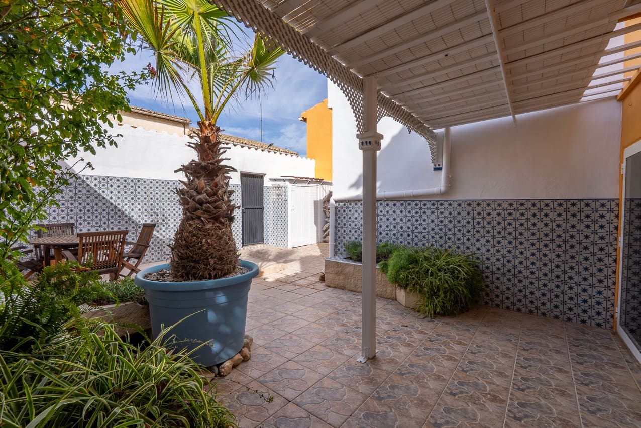 4 soverom Hus til salgs i Pinoso med svømmebasseng - € 275 000 (Ref: 9372342)