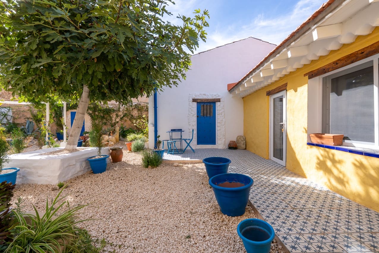 4 soverom Hus til salgs i Pinoso med svømmebasseng - € 275 000 (Ref: 9372342)