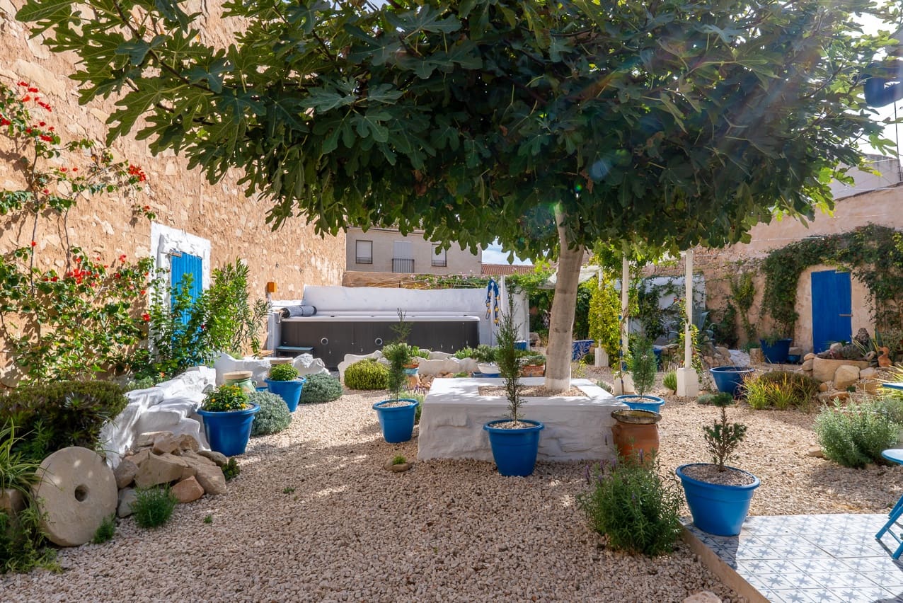 4 soverom Hus til salgs i Pinoso med svømmebasseng - € 275 000 (Ref: 9372342)