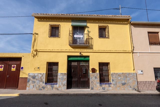 4 bedroom Townhouse for sale in Chinorlet / Xinorlet, Monóvar / Monóver with pool - € 275,000 (Ref: 9372342)